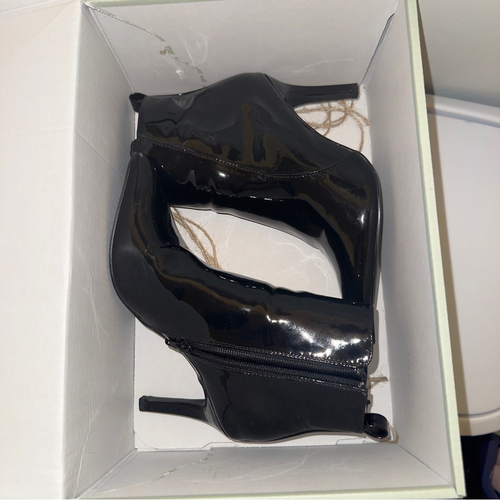 Black Women's Heeled Boots